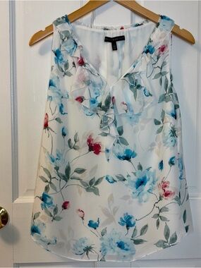 White House Black Market Lightweight Floral Ruffle Sleeveless Top, Size 4